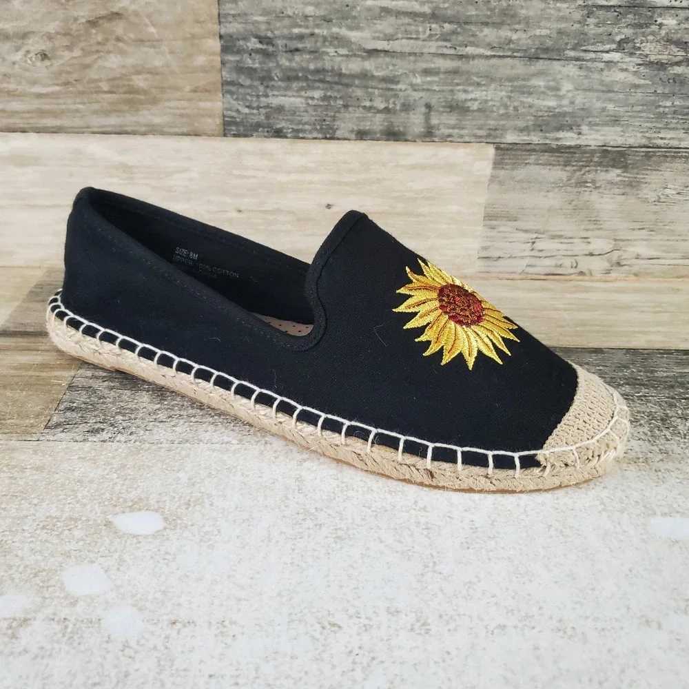 Walk With Me by Coldwater Creek Sunflower Womens Sz 8 M Black Espadrille Slip-On